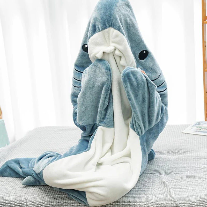 IcyShark™ Blanket: Arctic Comfort & Style for Cozy Moments